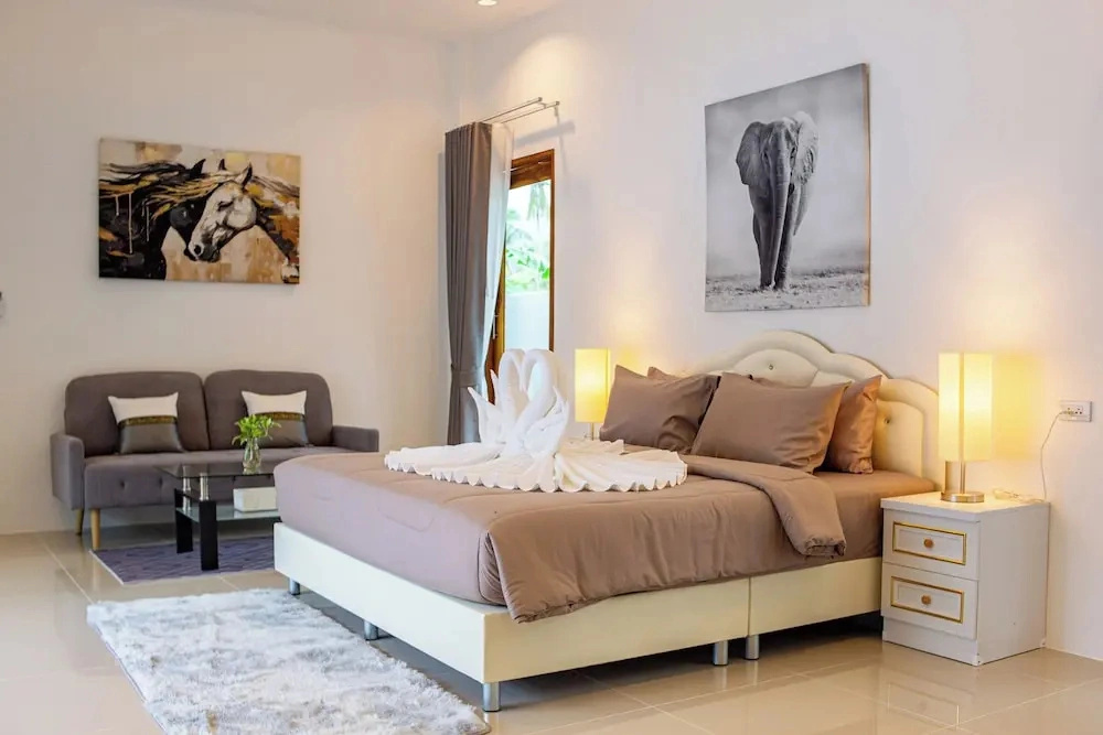 Samui Tropical Pool Villas