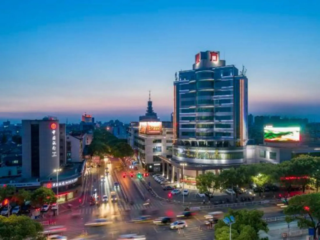 Oriental Hotel