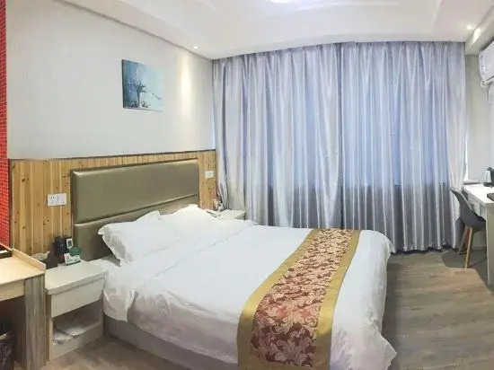 Danyang Donghua Express Hotel