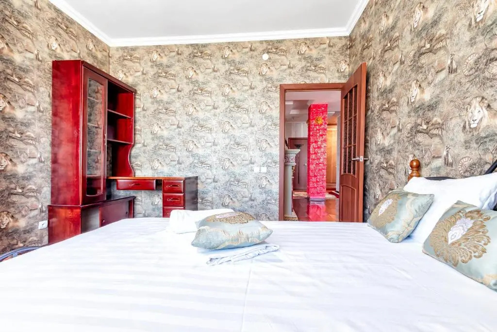 Spacious 3Br Apt With A View