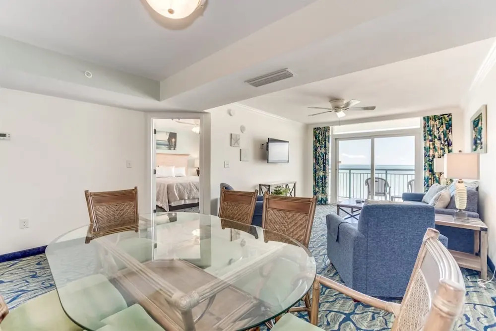 Paradise Resort 410