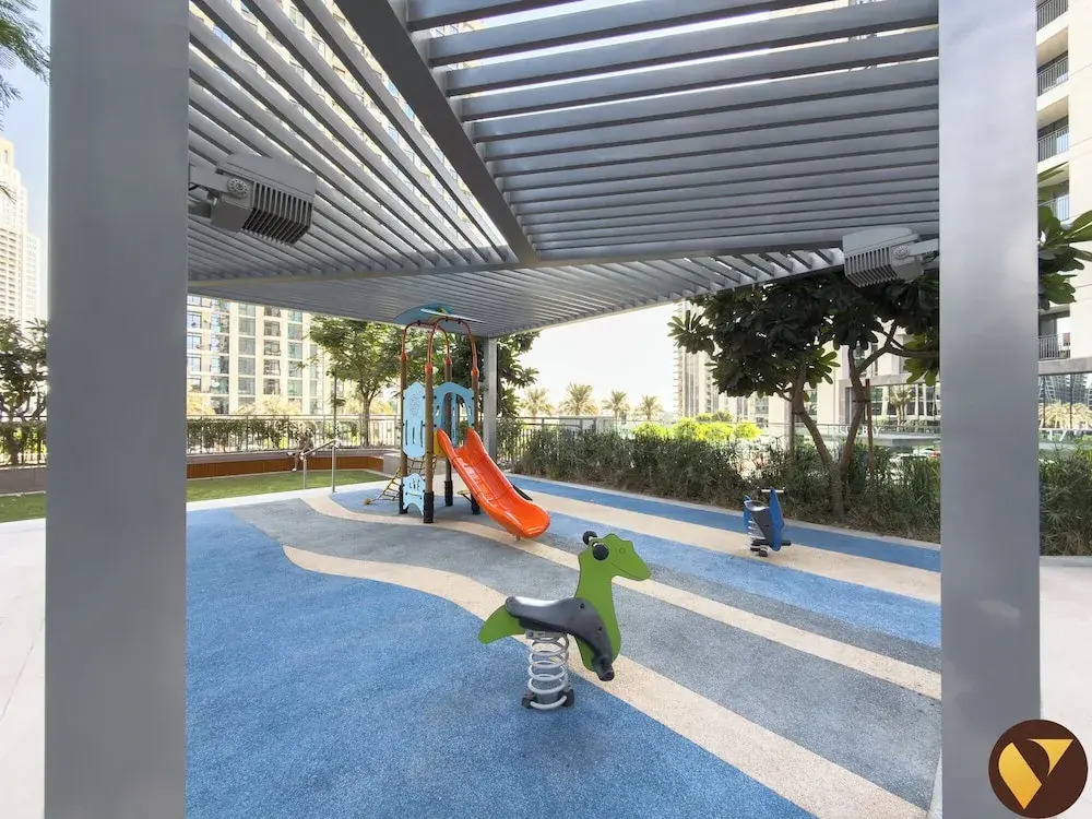 Vogue | Icon Bay Creek Harbour | Waterfront Living