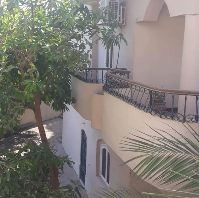 Memnon House