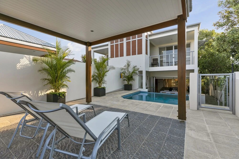 Sunshine Beach, Self Contained Unit, Beach Views - Unit 2 Elouera, 44 Elanda Street