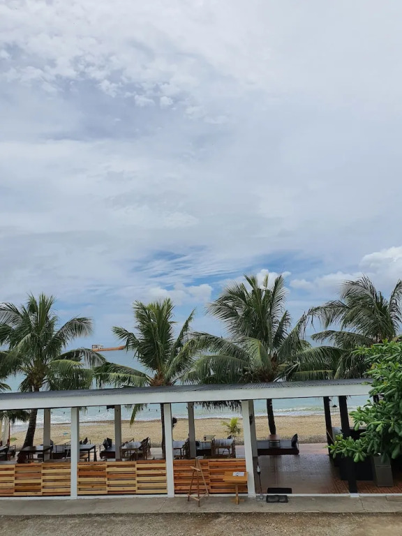 S-E Hotel and Residence