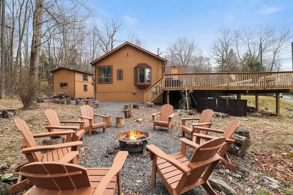 Pocodobe Private Pool Retreat in Poconos