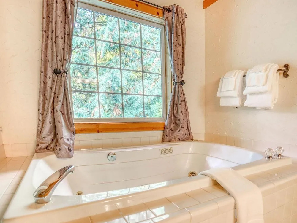 Forest View Lodge