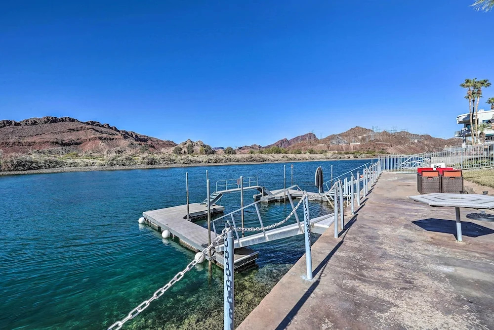 Riverfront Parker Studio 1 Mi to Boat Launch!