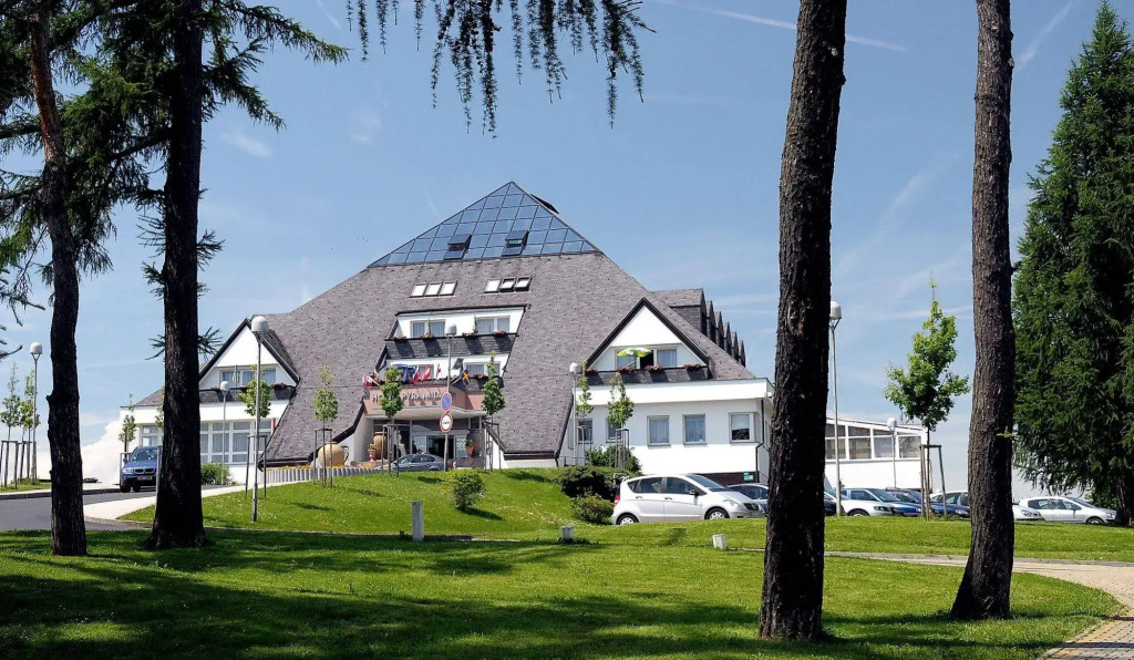 Lázeňský hotel Pyramida
