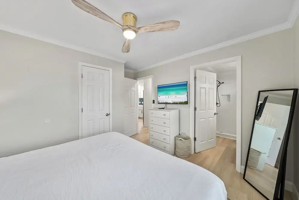 Beachside Villas 811