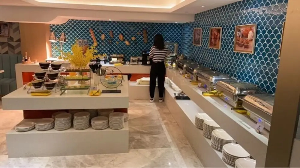 Kaigaosi Hotel (Guangzhou Railway Station Subway Station Baima Clothing City)