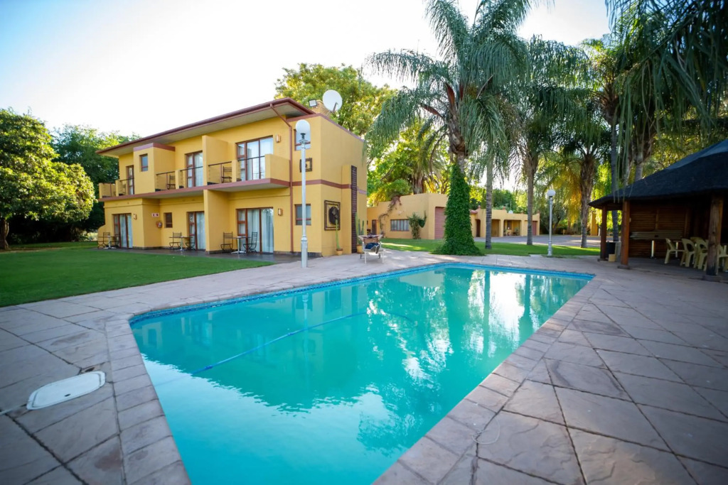Sunriver Kalahari Lodge Riverside stay in Upington