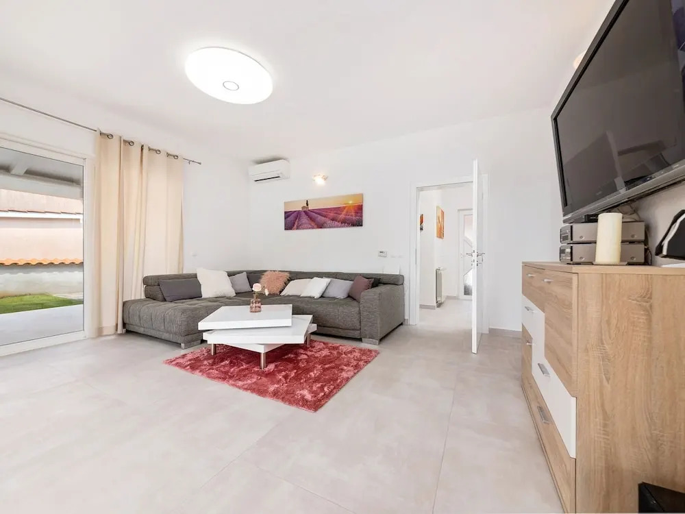 Luxury Villa With Private Pool in Porec