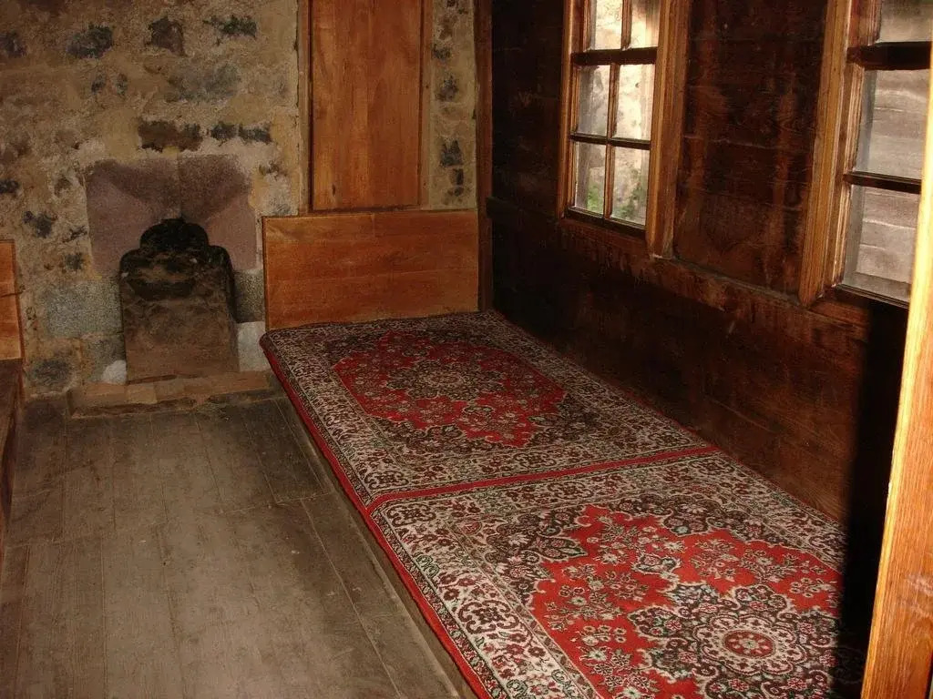 Demircioglu Ortan Köyü Konagi