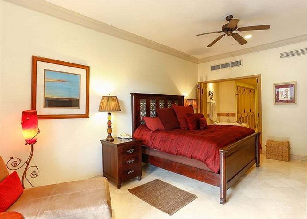 Upgraded Villa La Estancia W/view