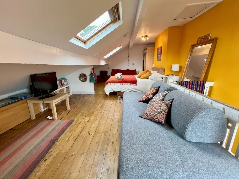 Charming 1880S 2Bd Haworth Home