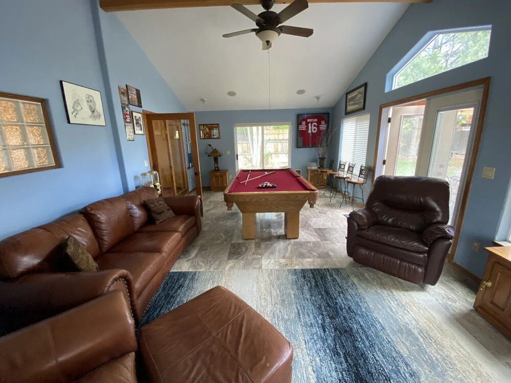 Larkspur Trail 3 Bedroom Home by RedAwning