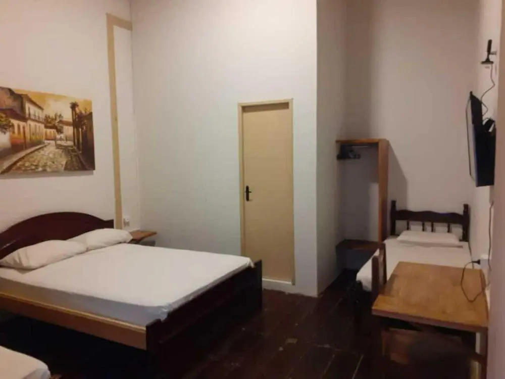 Reviver Hostel