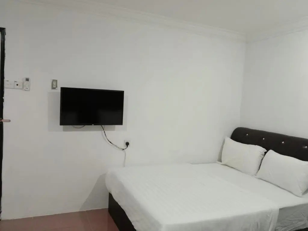 G CITY HOTEL