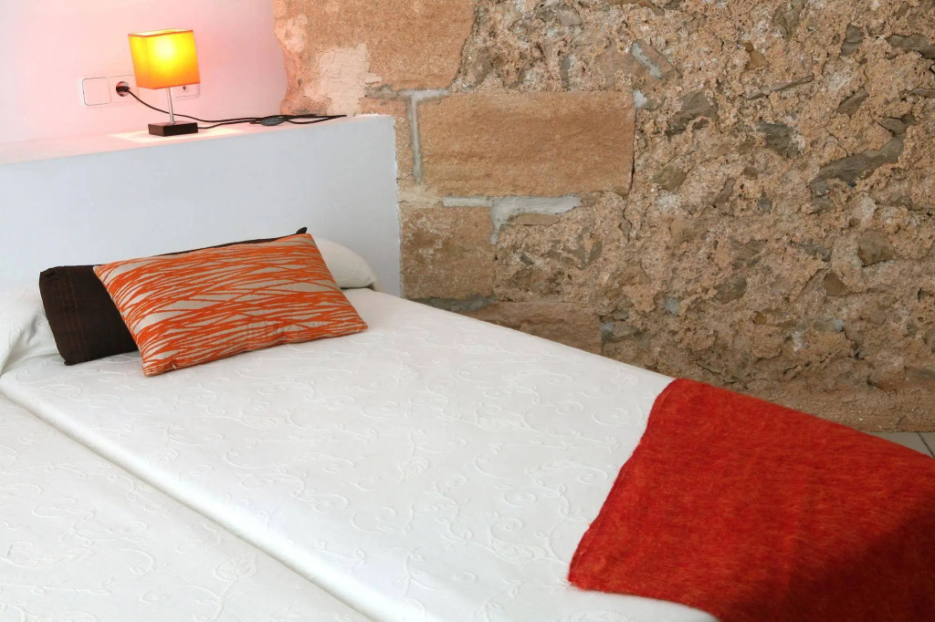 Petit Hotel Hostatgeria Sant Salvador
