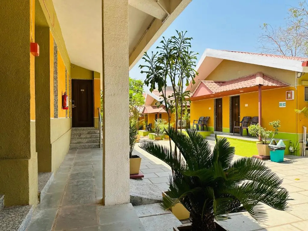 Lion Park Hotel And Resort