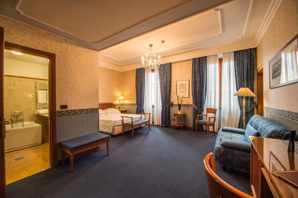 Strozzi Palace Hotel