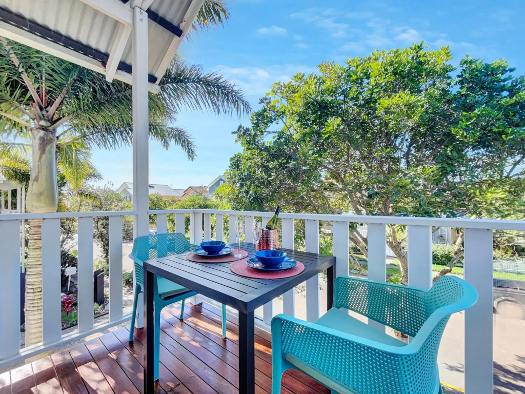 Serene Beachside Apartment