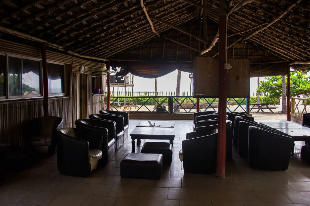 Chaka Resort