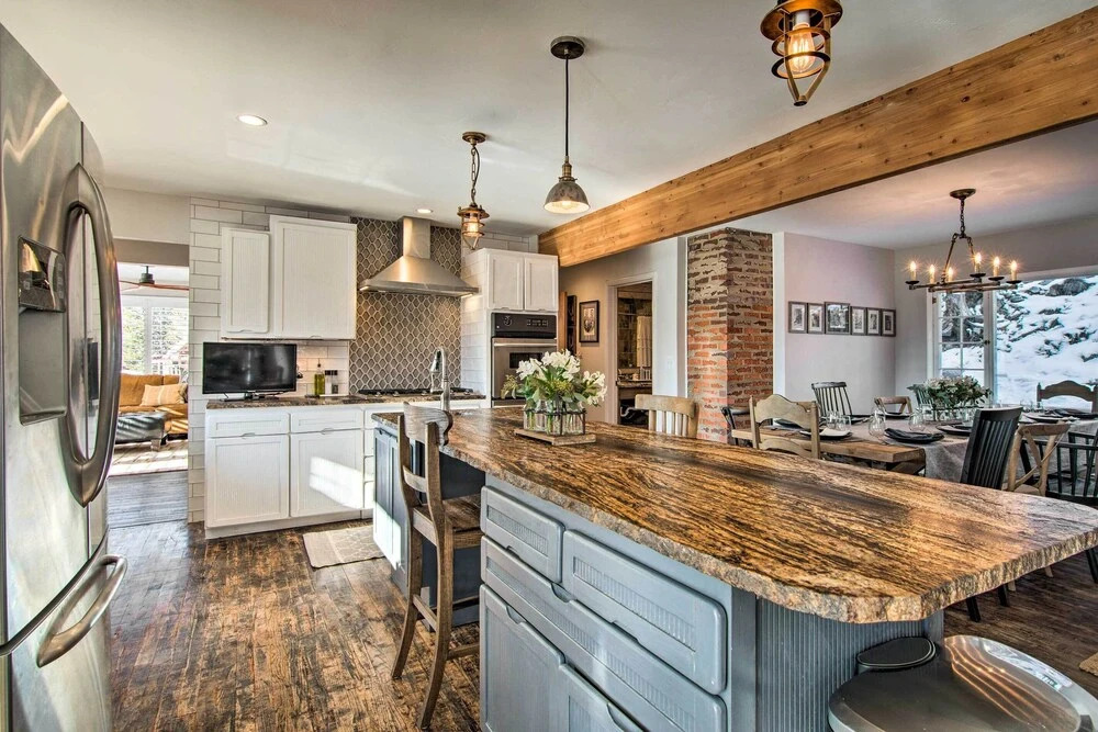 Outdoor Kitchen & Swim Spa: 1-acre Grand Lake Home