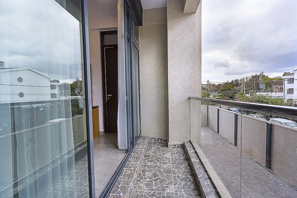 LAziz Suites - Near Aga Khan Hospital