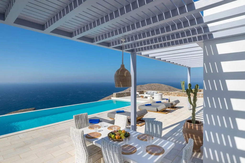 Villa Semeli Syros by Divine Property SA