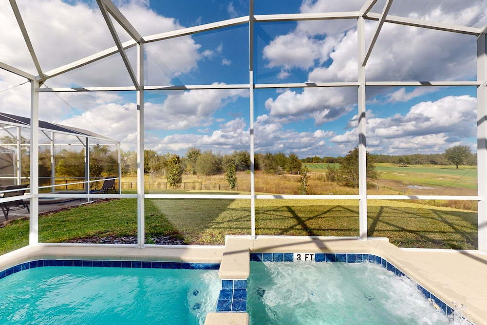 Luxury Home With a Private Pool & Game Room - Resort Amenities, Great Location