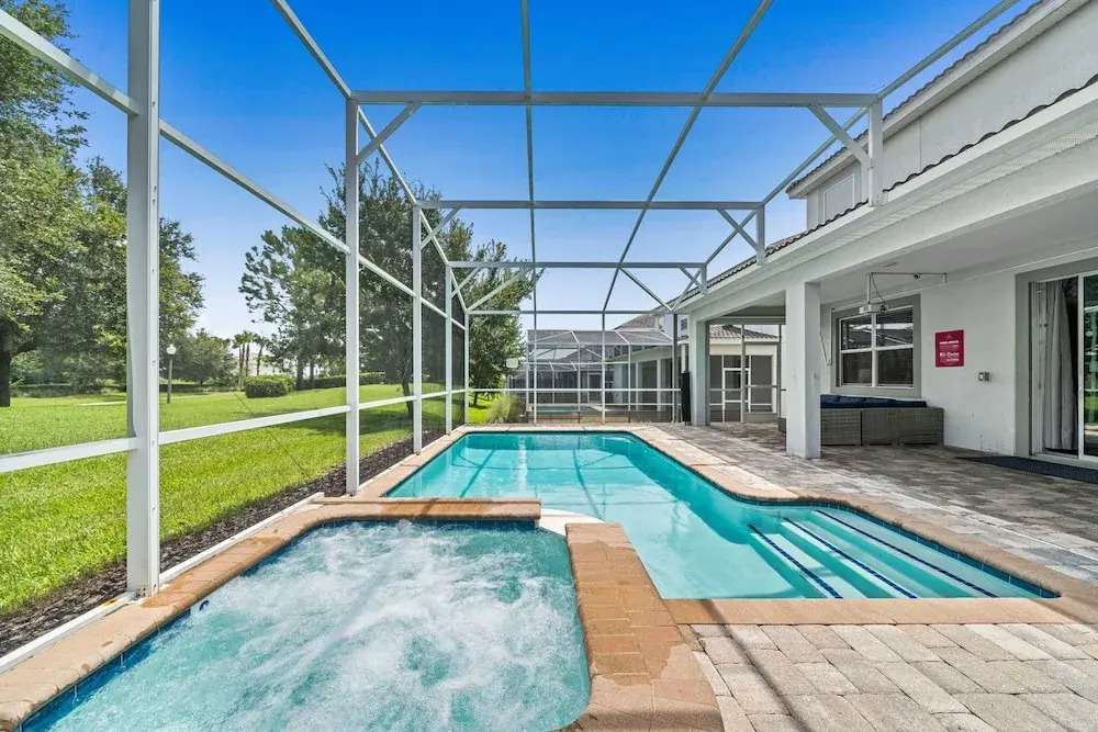 9046 Stinger Drive