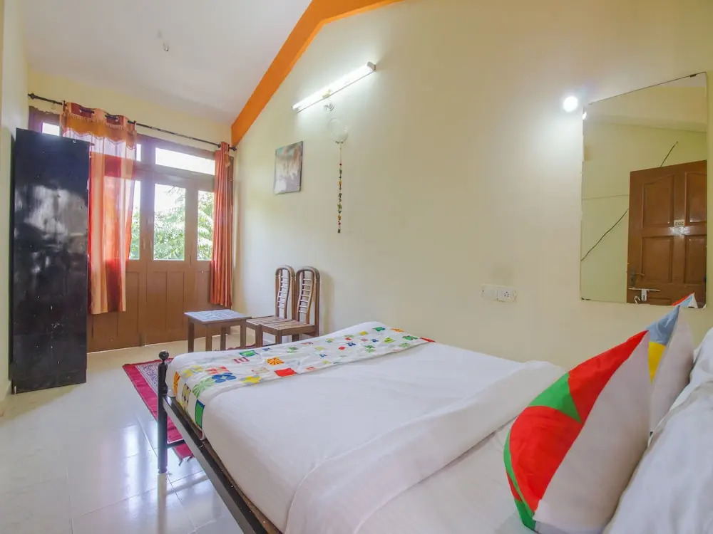 OYO 18354 Home Elegant Studio Baga Beach