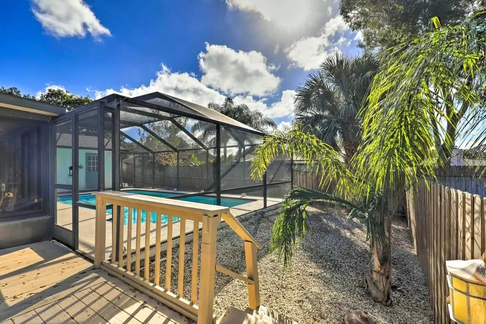 Near Beaches & Dining: Palm Harbor Gem w/ Pool