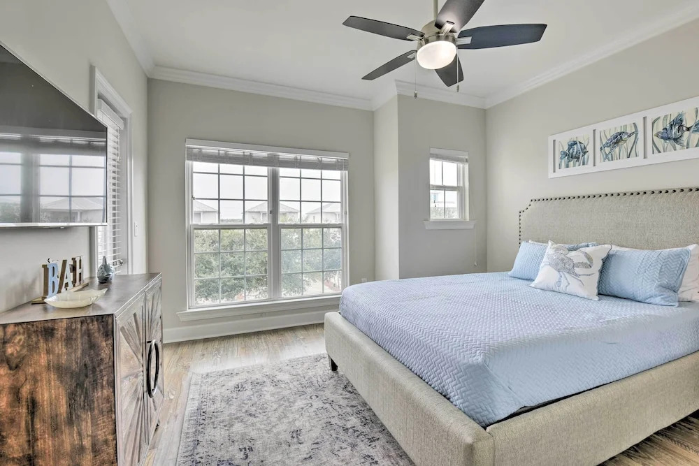 Miramar Beach Townhome w/ Balcony Near Ocean!