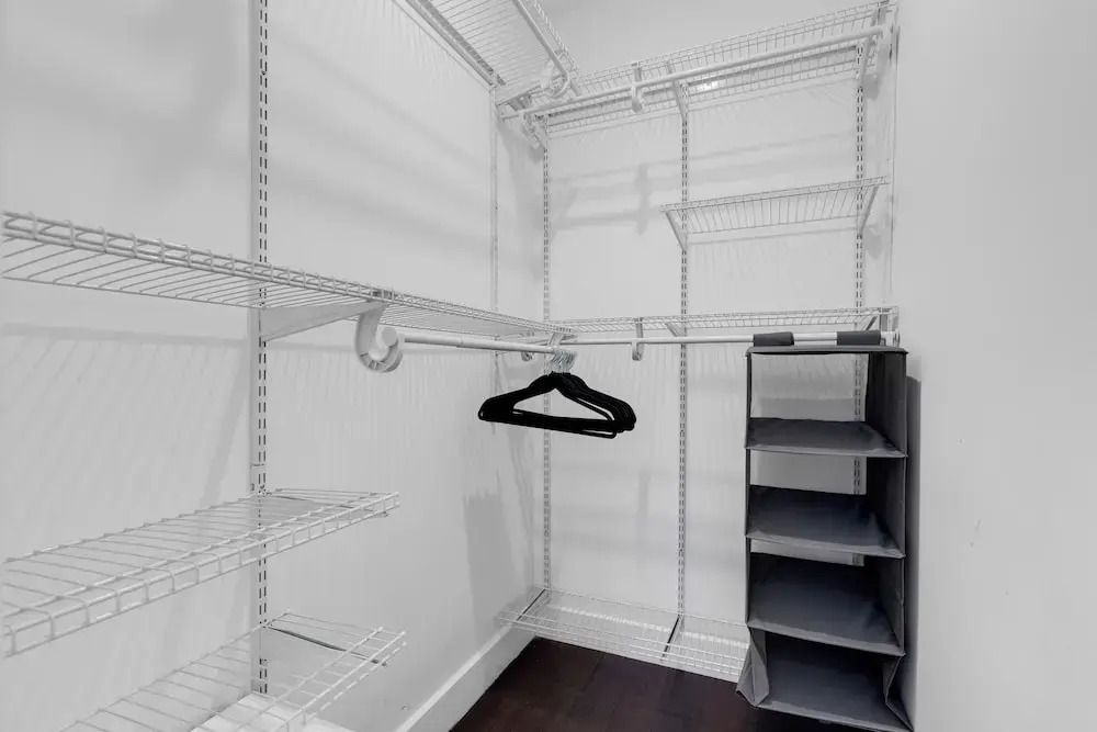 LiV MTL Soho Spacious Rooftop Suites for Groups Near Downtown Montreal