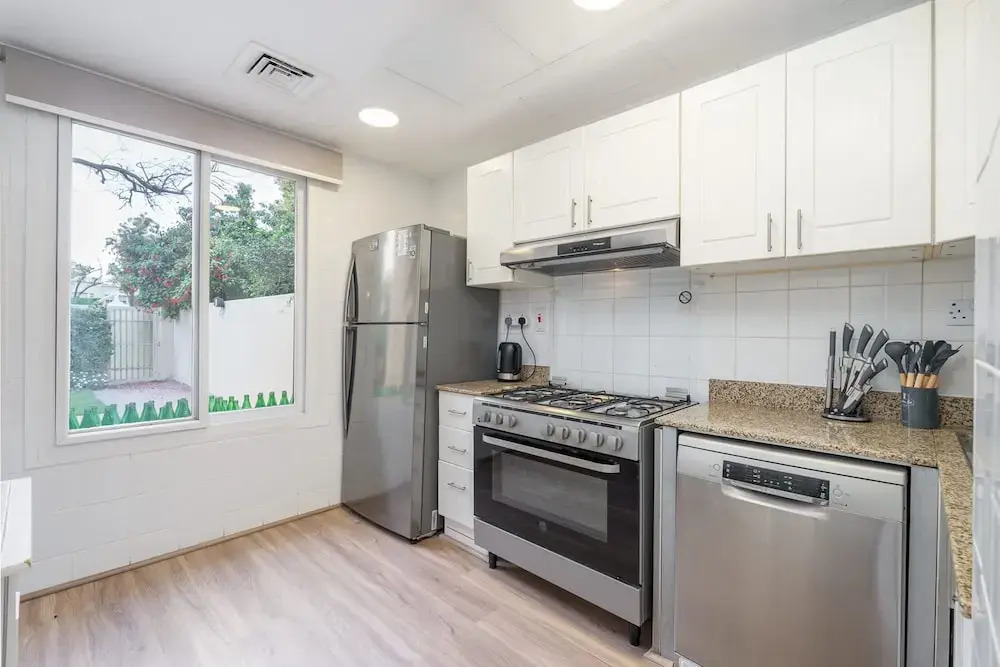 Tranquil 3BR Villa in Springs Community - Sleeps 7