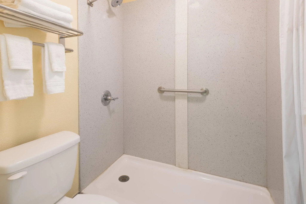 Days Inn by Wyndham Madison