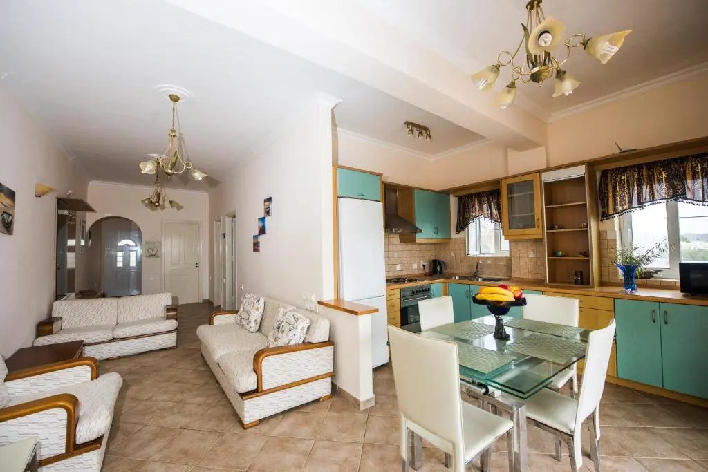 Pantelis Apartments