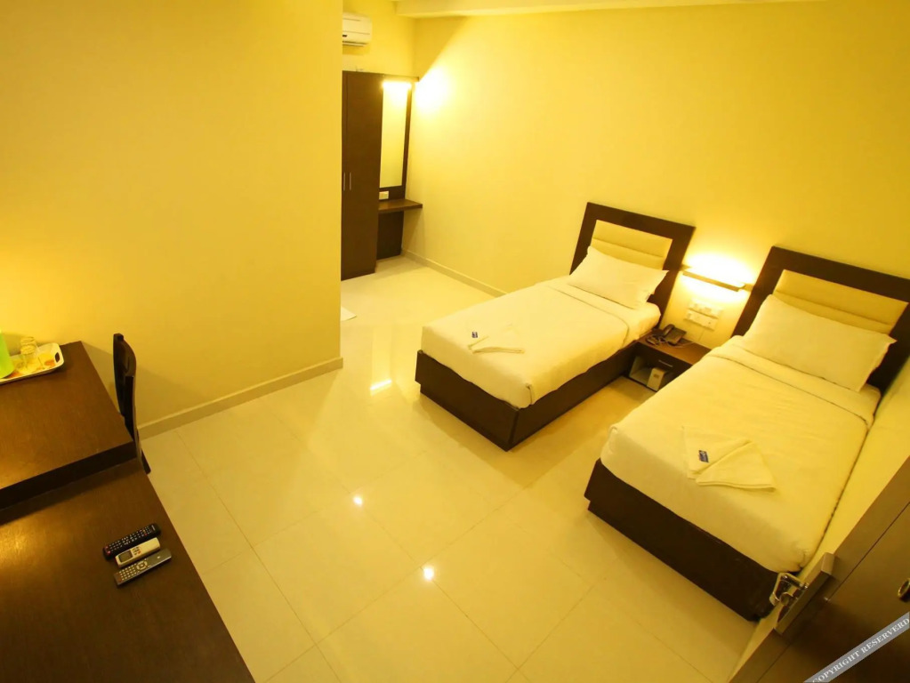 Samy Hotel