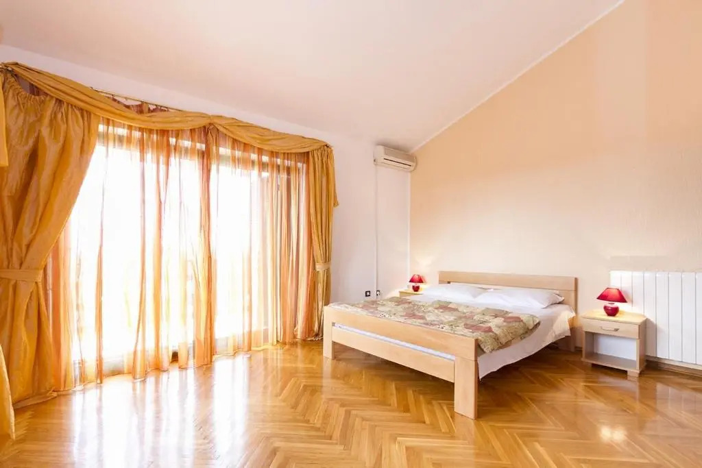 House Ivica