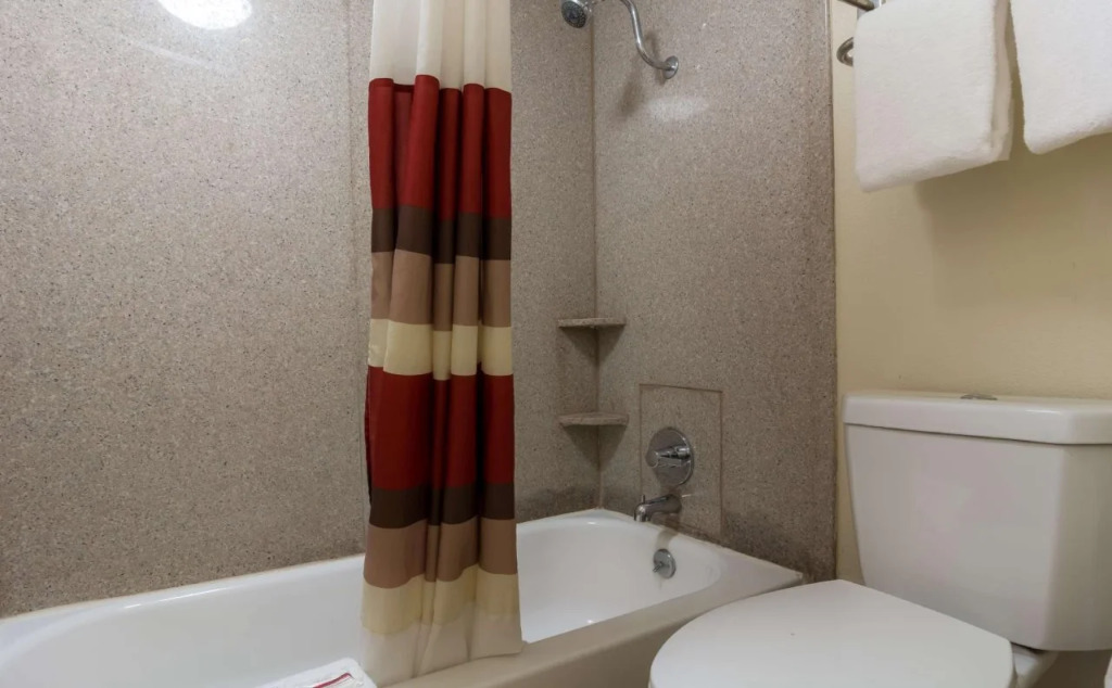 Red Roof Inn Arlington - Entertainment District