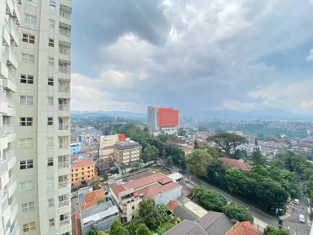 Spacious 2BR Corner Apartment at Parahyangan Residence near UNPAR