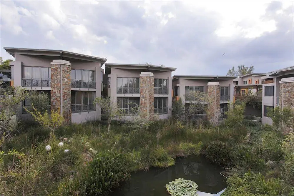 Moloko Executive Apartments & Hotel