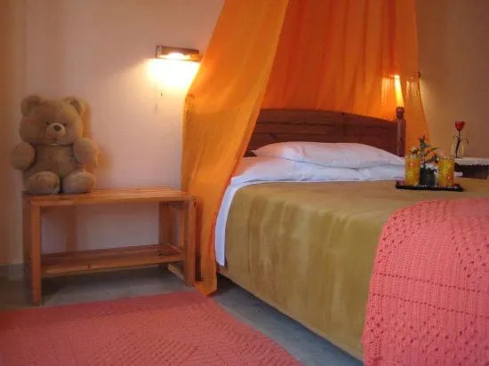 Frida Apartments