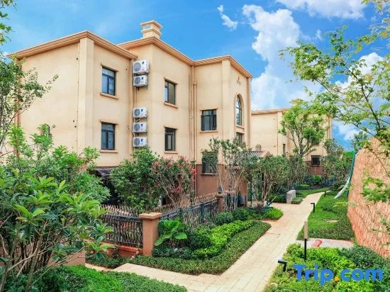 No.23 Lake View Courtyard