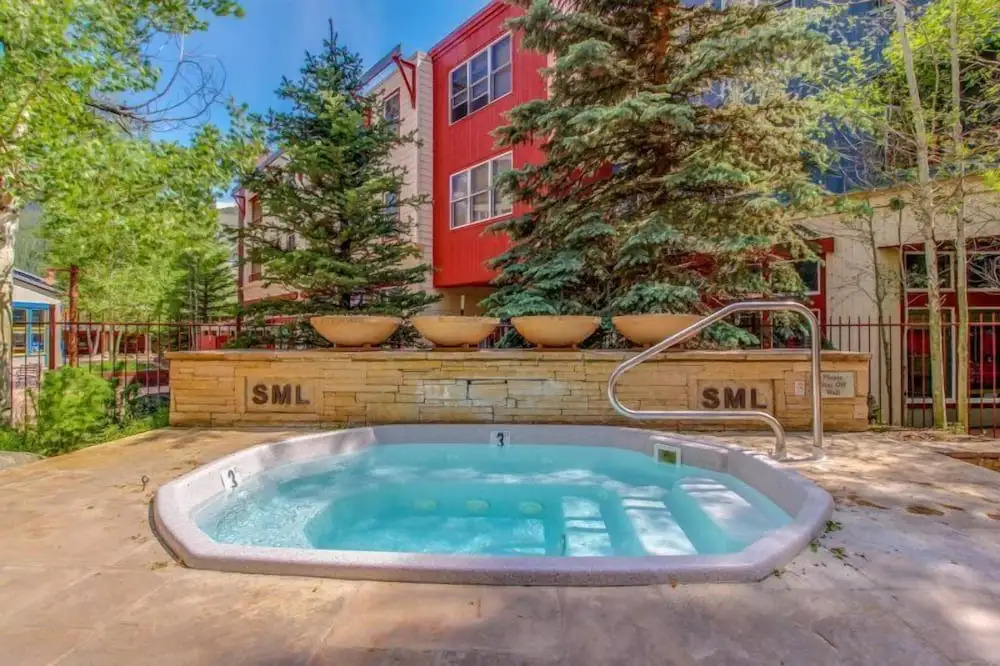 1 Bedroom Plus Murphy Mountain Condo In River Run Village With Mountain Views And Walking Distance To Ski Slopes