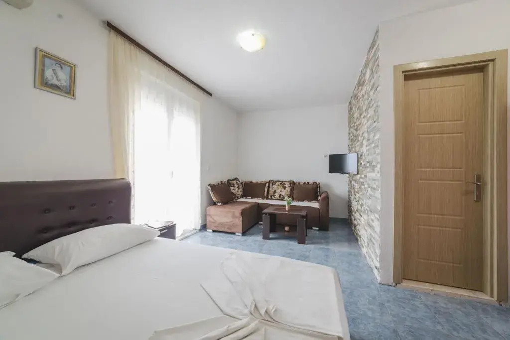 Apartments Boki