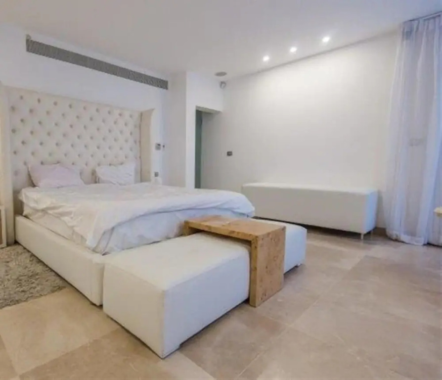 Mango Luxury Villa